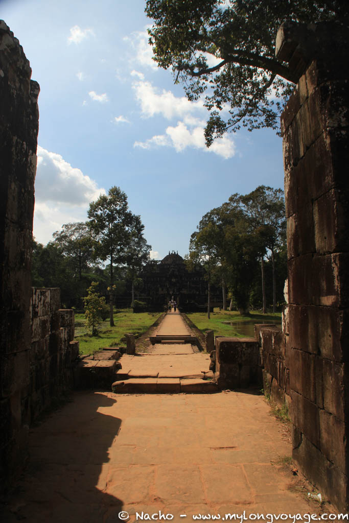 Temples of Angkor 113 45584384