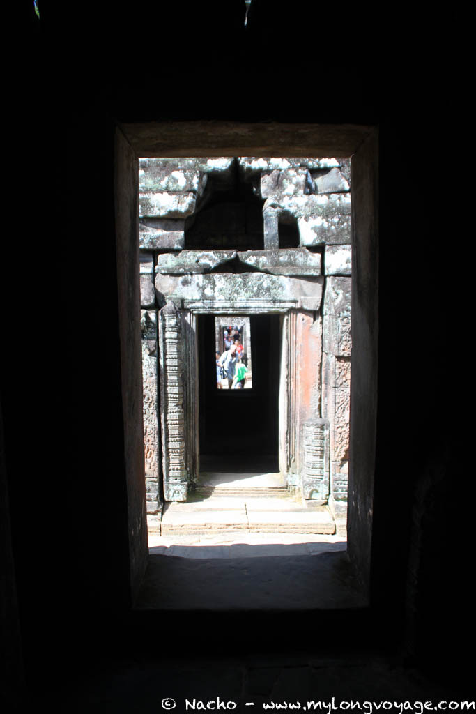 Temples of Angkor 48 43758592