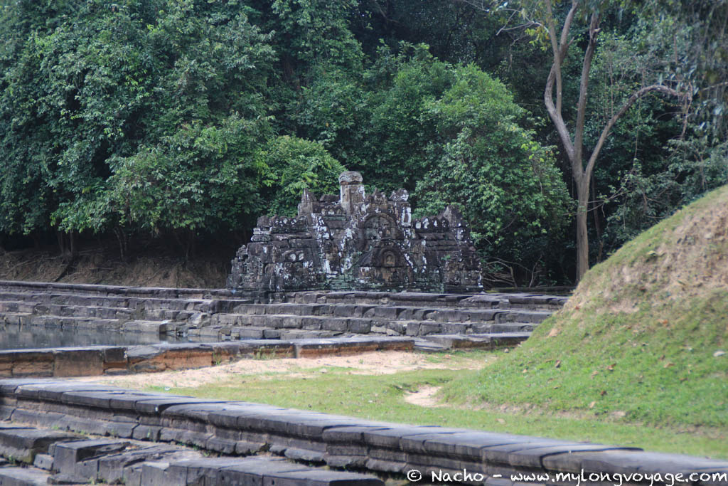 Temples of Angkor 66 44243648