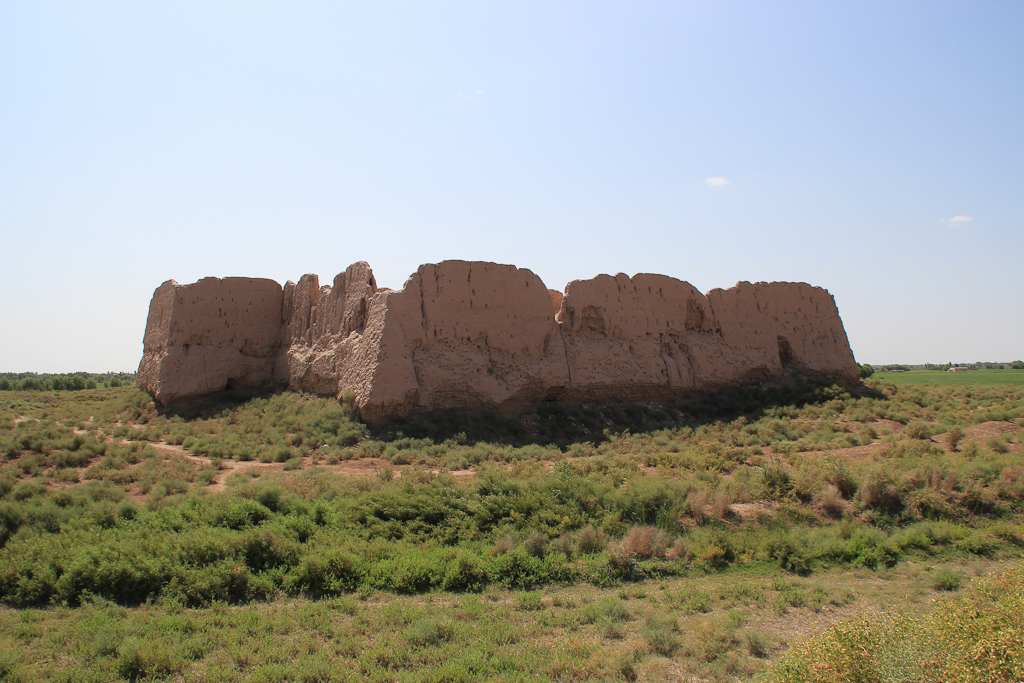 Desert roads of Uzbekistan 32 1203