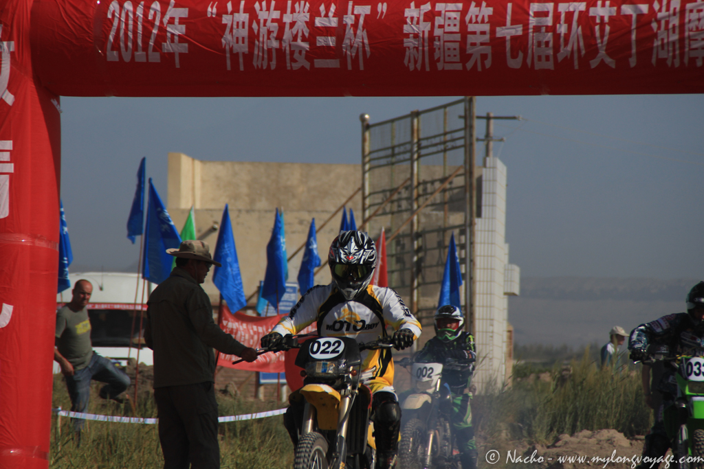 Turpan Motocross Race 48 2300